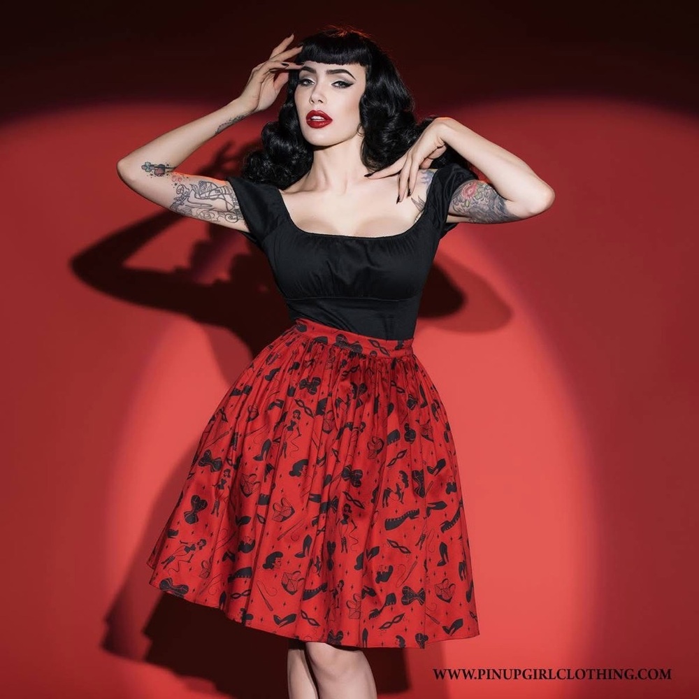 Pinup Couture Deadly dames fetish skirt XL - Picture 2 of 4
